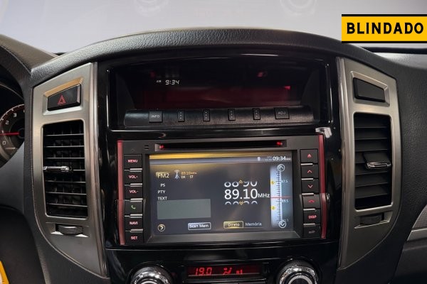 MITSUBISHI PAJERO FULL 3.2 HPE 4X4 16V TURBO INTERCOOLER DIESEL 4P AUTOMÁTICO 2016/2017 MITSUBISHI PAJERO FULL 3.2 HPE 4X4 16V TURBO INTERCOOLER DIESEL 4P AUTOMÁTICO 2016/2017